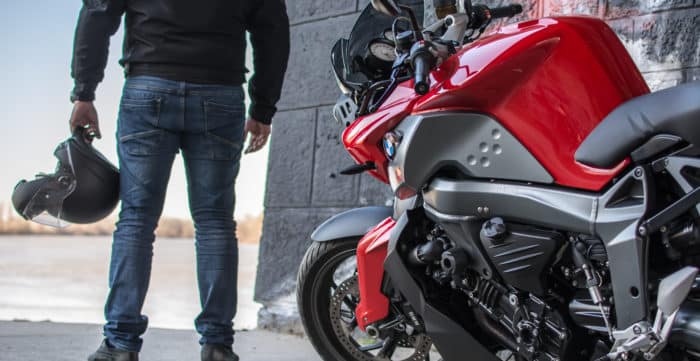 Moto sportive Ducati superbike rouge 
