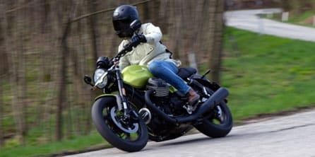 Essai Moto Guzzi V7 Sport